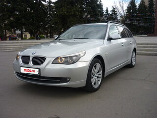 2009 BMW 5 серии 525xd V (E60/E61) Рестайлинг, серебристый, 1850000 рублей, вид 1