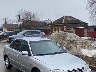 2006 Kia Spectra I Рестайлинг 2, серебристый, 200000 рублей, вид 4