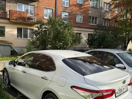 2020 Toyota Camry VIII (XV70), белый, 3450000 рублей, вид 4