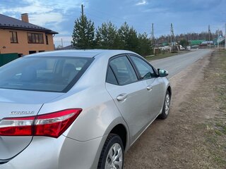 2013 Toyota Corolla XI (E160, E170, E180), серебристый, 1290000 рублей, вид 5