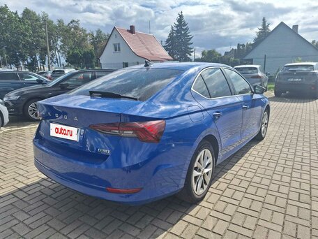 2023 Skoda Octavia IV (A8), синий, 2250000 рублей, вид 4