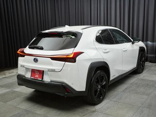 2020 Lexus UX 250h I, белый, 3500000 рублей, вид 4