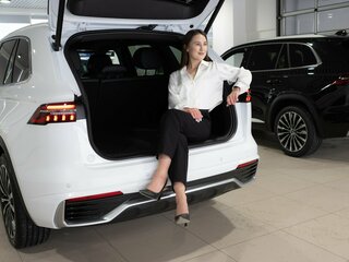 2026 Geely Monjaro I, белый, 4954990 рублей, вид 5