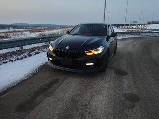 2022 BMW 1 серии 118i III (F40), чёрный, 2150000 рублей, вид 5