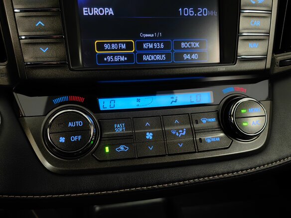 2013 Toyota RAV4 IV (XA40), чёрный, 1855000 рублей - вид 17