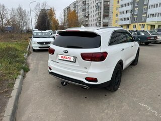 2018 Kia Sorento III Prime Рестайлинг, белый, 2700000 рублей, вид 3