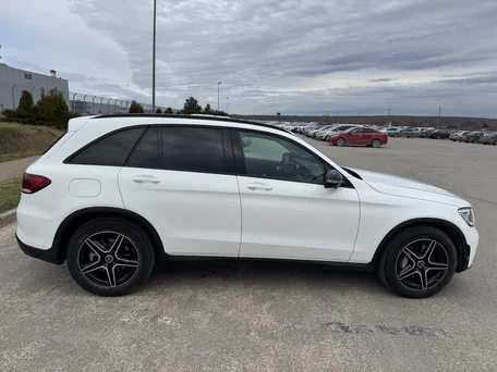 2021 Mercedes-Benz GLC 300 d I (X253) Рестайлинг, белый, 5000000 рублей, вид 5