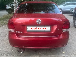 2011 Volkswagen Polo V, красный, 650000 рублей, вид 3