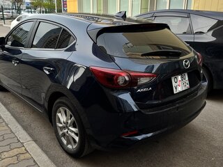 2018 Mazda Axela III Рестайлинг, синий, 1550000 рублей, вид 3