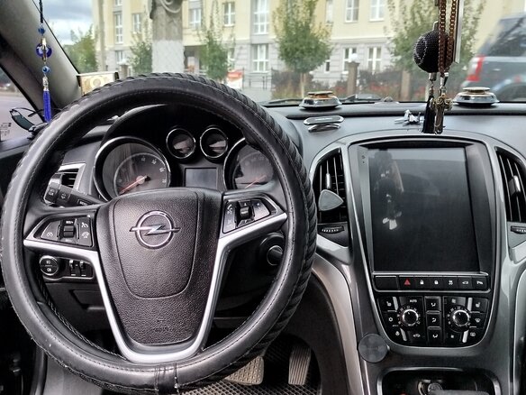2013 Opel Astra J Рестайлинг, чёрный, 810000 рублей - вид 6