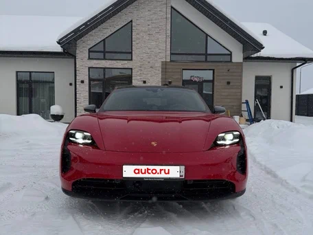 2022 Porsche Taycan GTS Sport Turismo I, красный, 11990000 рублей, вид 3