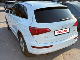 2010 Audi Q5 I (8R), белый, 1700000 рублей, вид 2