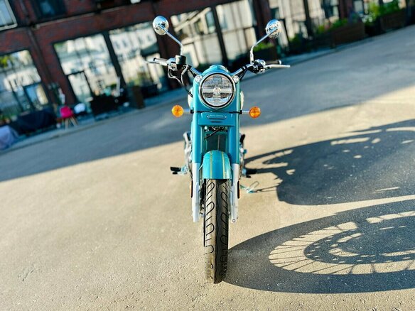 2026 Royal Enfield Classic 650, зелёный, 713000 рублей - вид 6