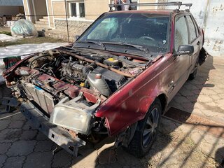 1996 Volvo 460, красный, 50000 рублей, вид 1