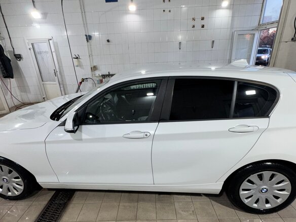2013 BMW 1 серии 116i II (F20/F21), белый, 920000 рублей - вид 7