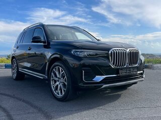 2020 BMW X7 40i I (G07), чёрный, 6200000 рублей, вид 2