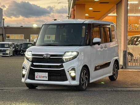Daihatsu Tanto IV