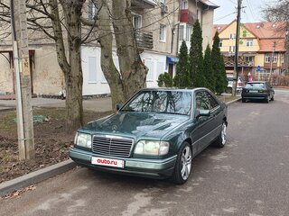 1994 Mercedes-Benz E-Класс 220 I (W124), зелёный, 1200000 рублей, вид 1