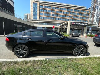 2017 Jaguar XE I, чёрный, 1399000 рублей, вид 5