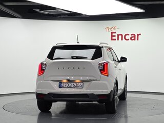 2023 KGM Tivoli, белый, 1767000 рублей, вид 4
