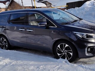 2019 Kia Carnival III, серый, 3450000 рублей, вид 3