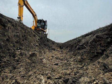2003 JCB JS130, 3500000 рублей, вид 2