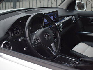 2013 Mercedes-Benz GLK-Класс 220 CDI I (X204) Рестайлинг, белый, 2100000 рублей, вид 4