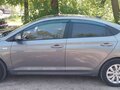 2017 Hyundai Solaris II, серый, 1060000 рублей - вид 2