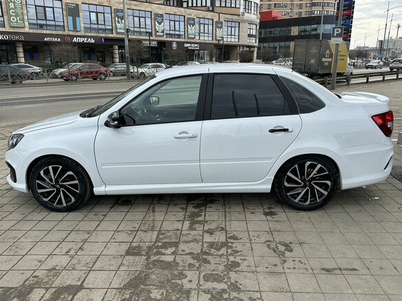 2026 Lada (ВАЗ) Granta Sport I Рестайлинг, белый - вид 7