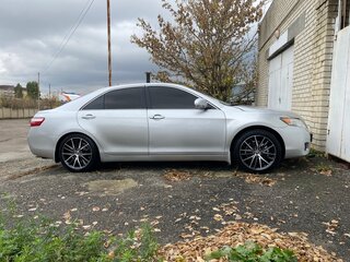 2011 Toyota Camry VI (XV40) Рестайлинг, серебристый, 1400000 рублей, вид 4