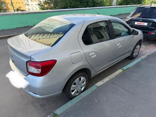 2017 Renault Logan II, серебристый, 610000 рублей, вид 3