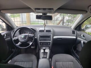 2010 Skoda Octavia II (A5) Рестайлинг, серый, 670000 рублей, вид 4