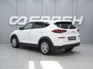 2018 Hyundai Tucson III, белый, 1990000 рублей, вид 2