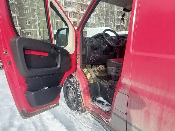 2014 Fiat Professional Ducato, красный, 1800000 рублей - вид 4
