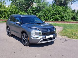 2022 Mitsubishi Outlander IV, серый, 2450000 рублей, вид 3