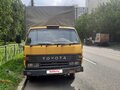 1992 Toyota Dyna, жёлтый, 350000 рублей - вид 1