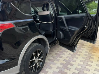2017 Toyota RAV4 IV (XA40) Рестайлинг, чёрный, 2790000 рублей, вид 3
