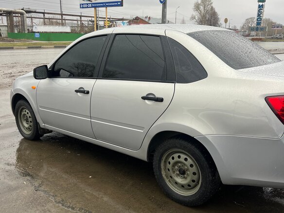 2016 Lada (ВАЗ) Granta I, серебристый, 430000 рублей - вид 4