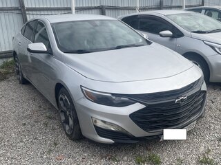 2020 Chevrolet Malibu IX Рестайлинг, серебристый, 960000 рублей, вид 2