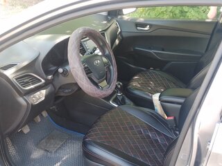 2017 Hyundai Solaris II, серый, 1060000 рублей, вид 5