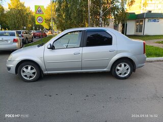 2013 Renault Logan I Рестайлинг, серебристый, 370000 рублей, вид 4
