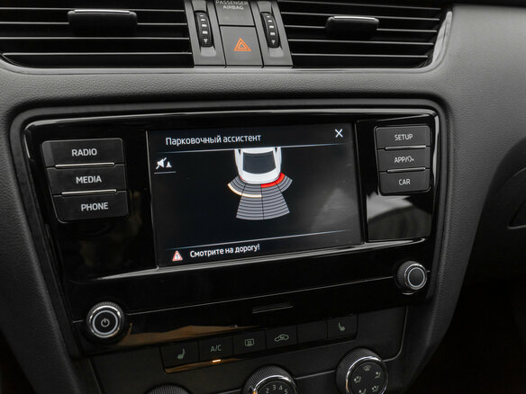 2019 Skoda Octavia III (A7) Рестайлинг, белый, 1525000 рублей - вид 16