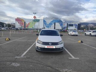 2018 Volkswagen Polo V Рестайлинг, жёлтый, 450000 рублей, вид 1