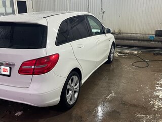 2012 Mercedes-Benz B-Класс 200 II (W246), белый, 750000 рублей, вид 4
