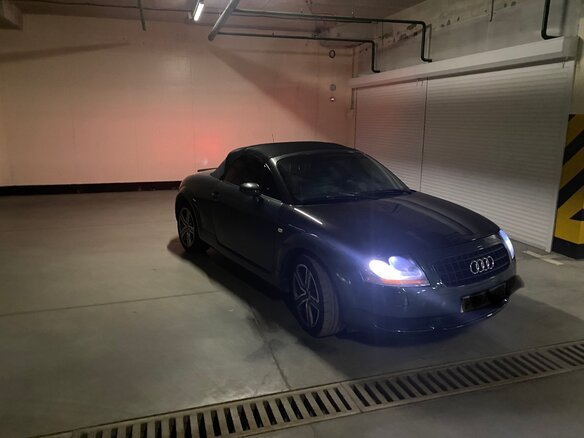 2000 Audi TT I (8N), зелёный, 750000 рублей