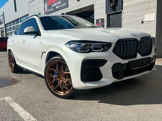 2022 BMW X6 40i III (G06), белый, 10499999 рублей, вид 3
