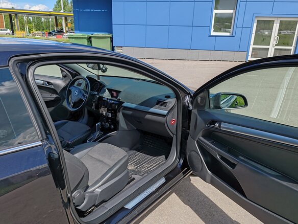 2008 Opel Astra GTC H Рестайлинг, чёрный, 540000 рублей - вид 13