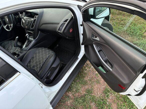 2014 Ford Focus III, белый, 1100000 рублей - вид 8