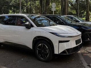 2026 Toyota bZ3X 58.3 kWh, белый, 2930000 рублей, вид 5