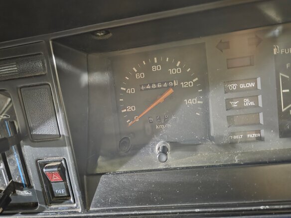 1994 Toyota Dyna, белый, 1600000 рублей - вид 12